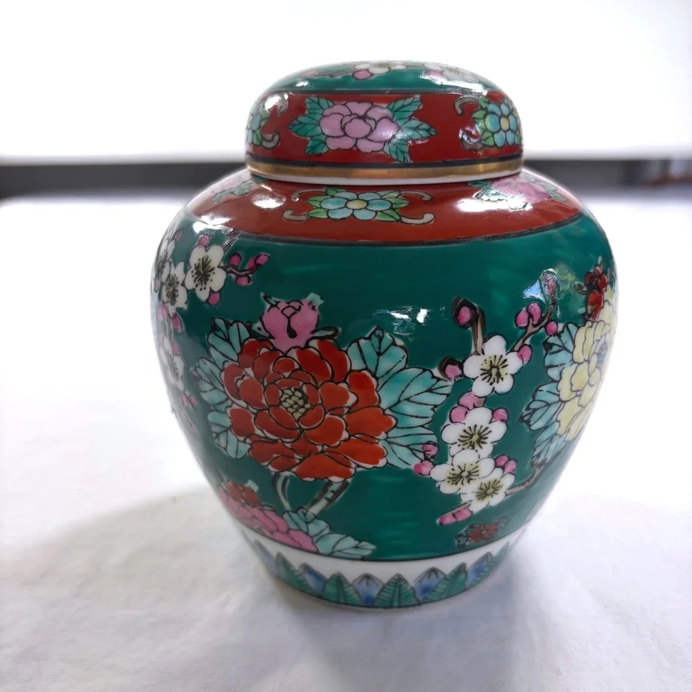 Vintage 1960's Japanese Gold Imari Hand Painted Porcelain Ginger Jar Jade Floral